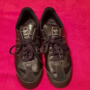 Men's Black Adidas Somoa Sneakers